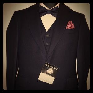 Three PCS, 💯 % Pure Wool